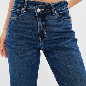 American Eagle Dark Blue Criss Cross Mom Straight Jean Size 2 REG